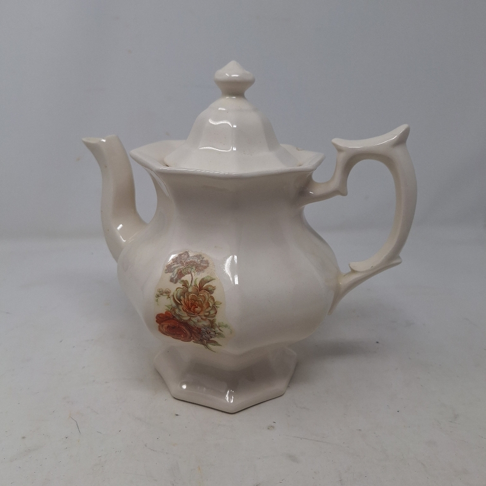 Vintage Cream Ceramic Teapot Floral Pattern Applique Lid Traditional Home Decor